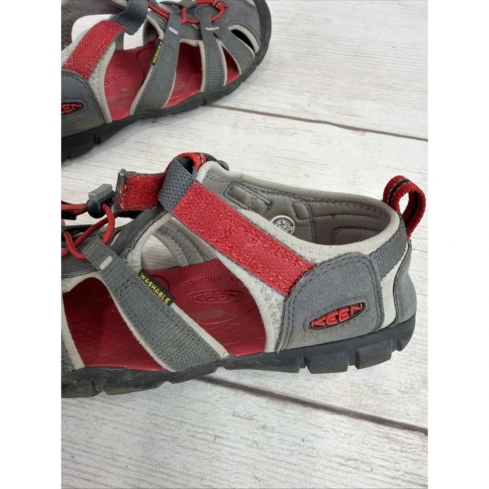 KEEN Newport H2 Sandals Gray Red Water Hiking Shoes 1022985 Men's Size 6
